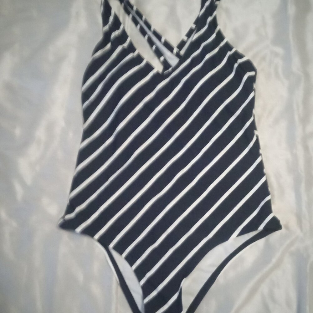 Kona Sol women's one-piece bathing suit navy blue/white lines sizeL